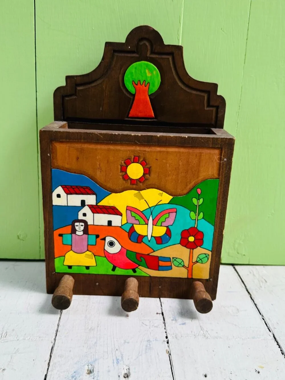 Vintage El Salvador Folk Art Wooden Key Holder Hand Painted Wall Rack